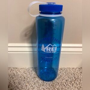 REI Nalgene 48 ounce blue clear water bottle